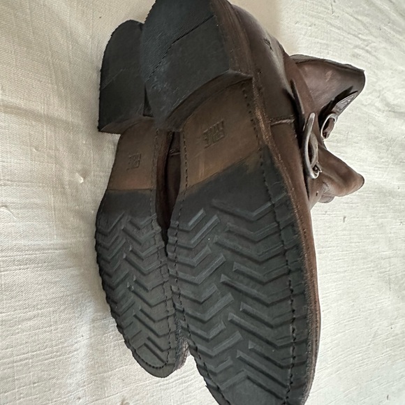 Frye Veronica Short Boots - Picture 11 of 12